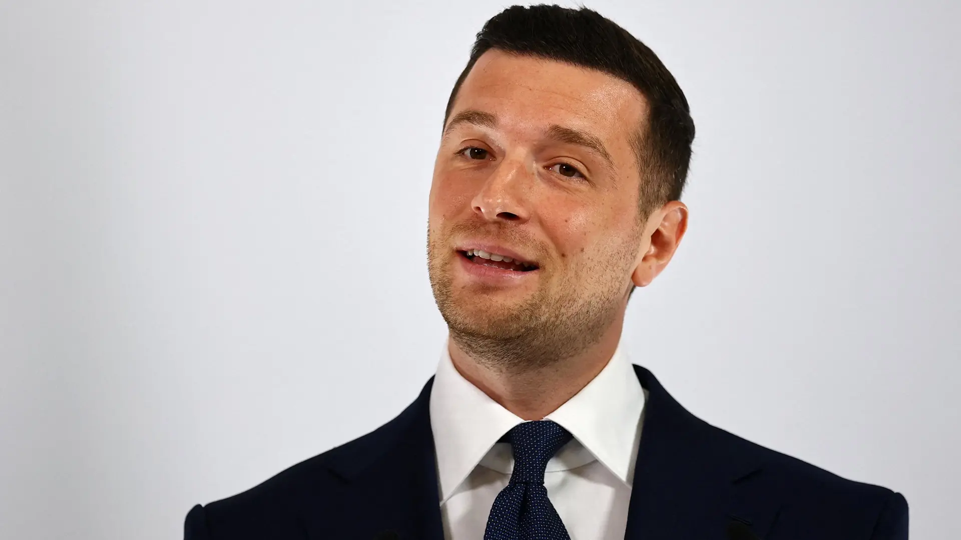 žordan bardela - Reuters - 2026-01-12T140429Z_640642636_RC2PZIAG0NSC_RTRMADP_3_FRANCE-POLITICS-RN-6980e284bfe28.webp