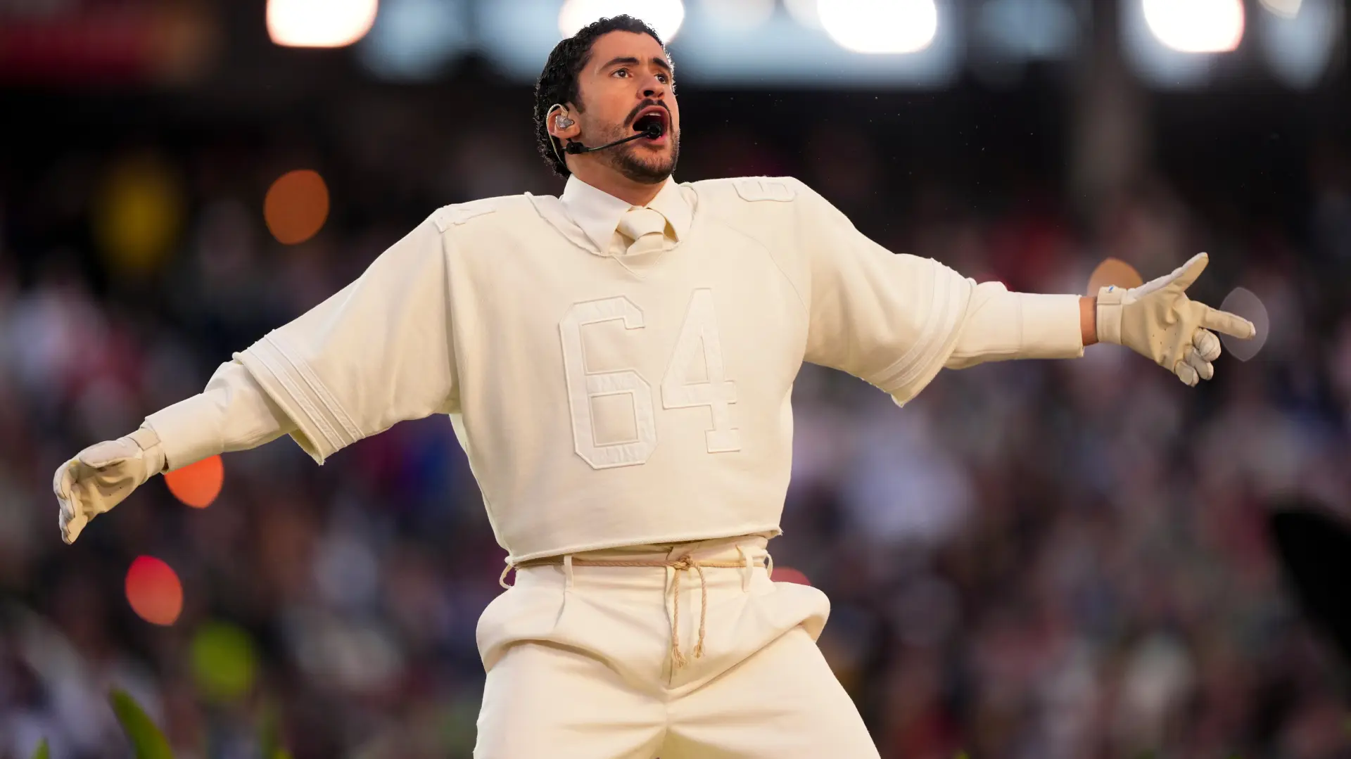 AP PhotoBrynn Anderson (2) Bad Bunny Superboul superbowl bed bani-6989c8e3d8fa8.webp