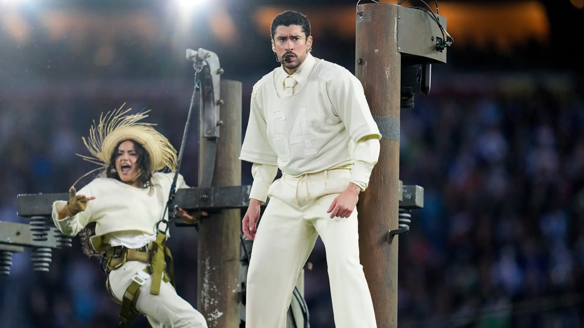 AP PhotoSue Ogrocki 54 Bad Bunny Superboul superbowl bed bani-6989c8bad720c.webp