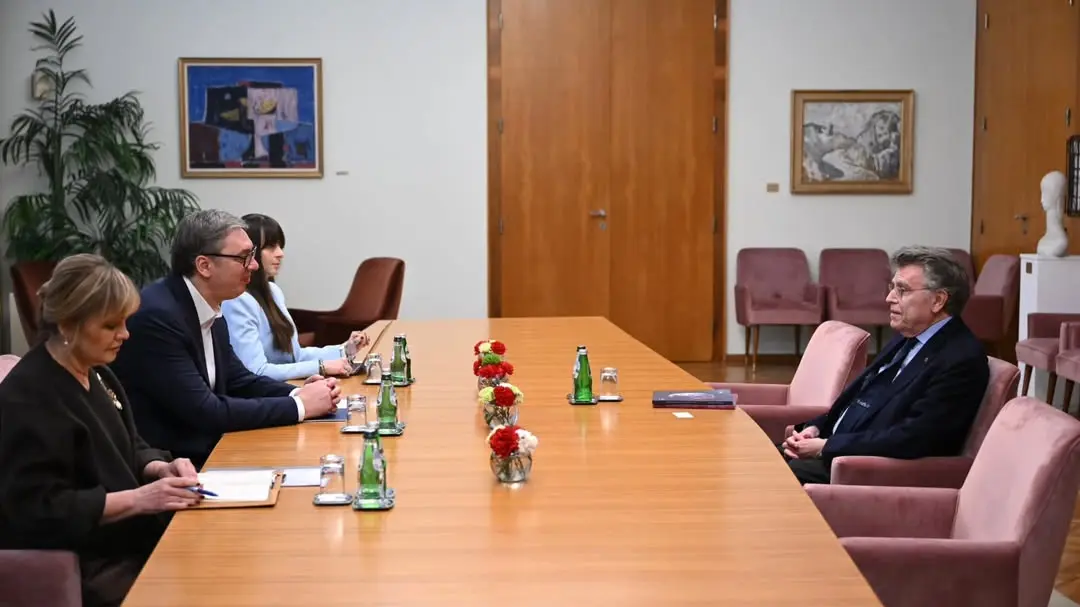 Aleksandar Vučuć i Tjeri de Monbrijal-699d8313a4bc0.webp