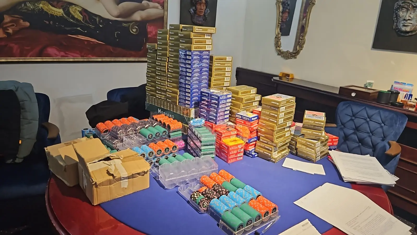 Hotel Astoria - Casino žetoni i špilovi karata-69a047b587ed3.webp