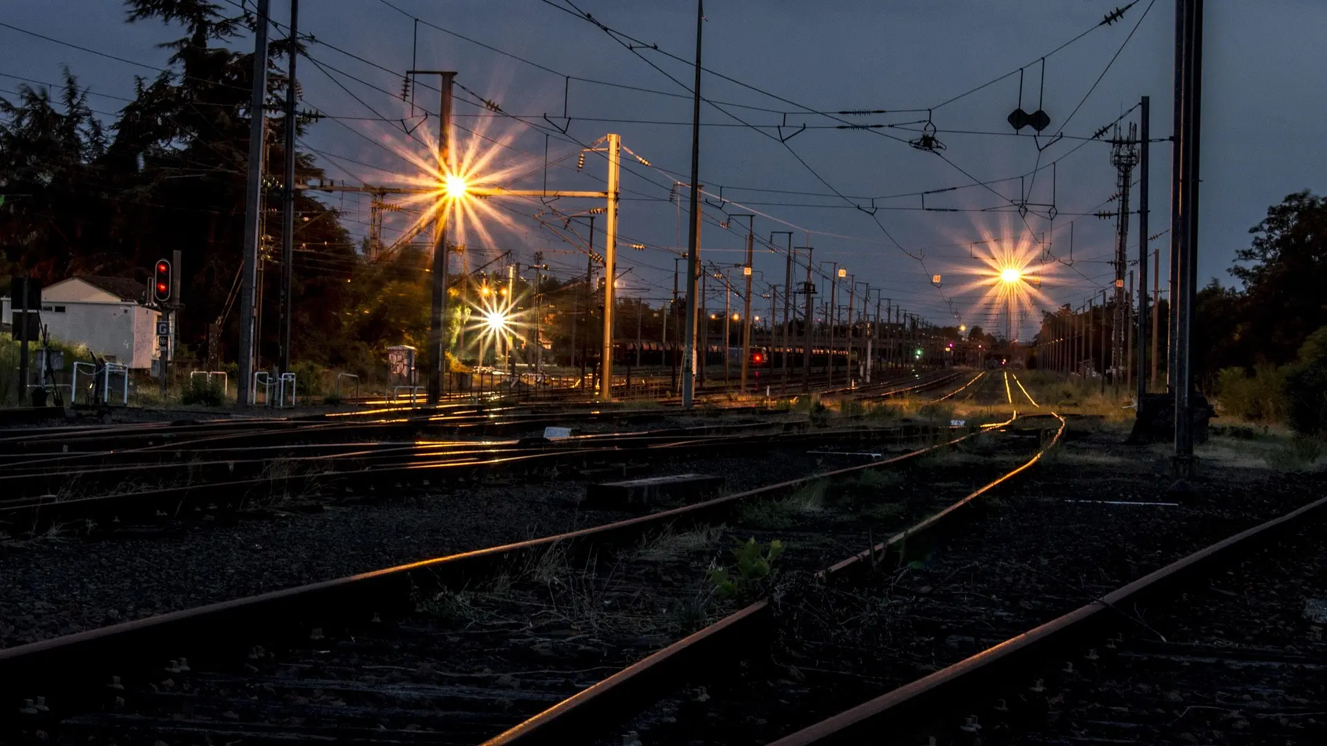 Pruga voz noć-69a021ca0ba26.webp