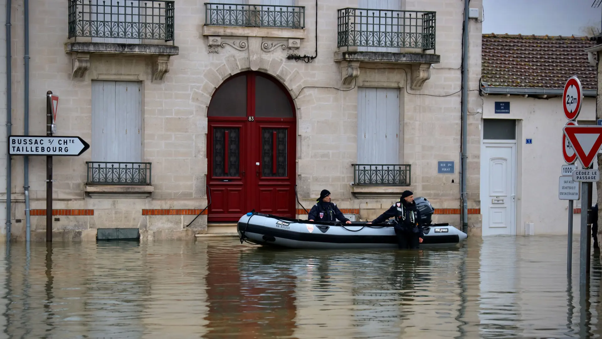 Tan2026-02-1818352332_3 poplave francuska AP PhotoYohan Bonnet-69980dea1d7cc.webp