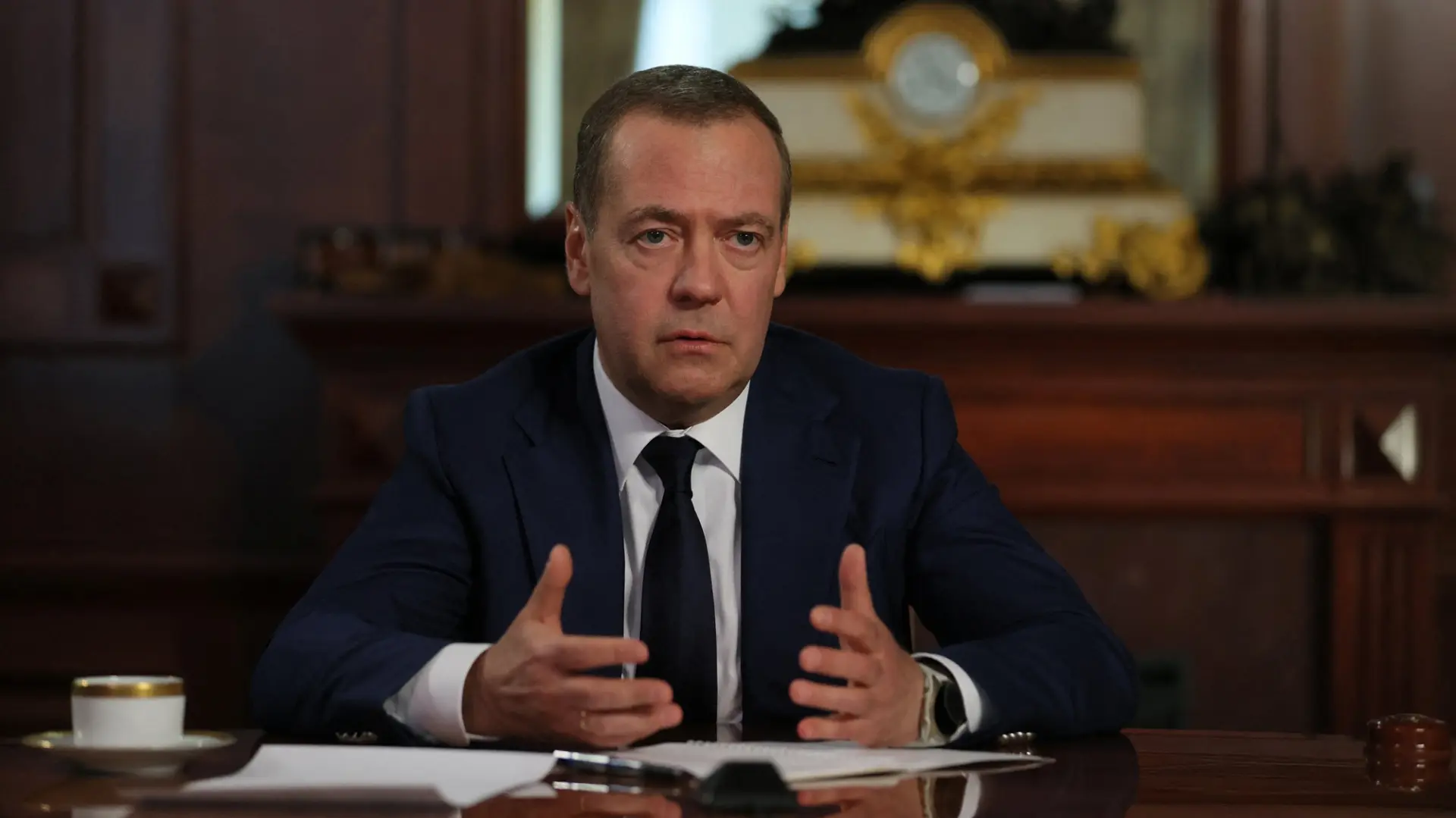 dmitrij medevedev - Dmitry Medvedev's SecretariatHandout via REUTERS - 2026-02-01T110101Z_1941353219_RC2ZAJANNHKT_RTRMADP_3_RUSSIA-USA-TRUMP-697f7b67b2d9a.webp