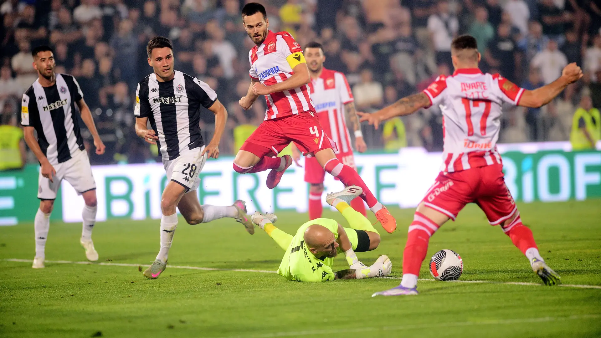 fk partizan crvena zvezda mirko ivanic marko milosevic bruno duarte jna Dusan MilenkovicATAImages derbi-6995a1b7a1b02.webp