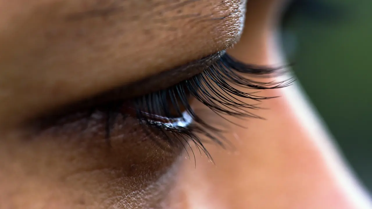 oči, suzne oči, trepavice, lice-69970abb45d32.webp