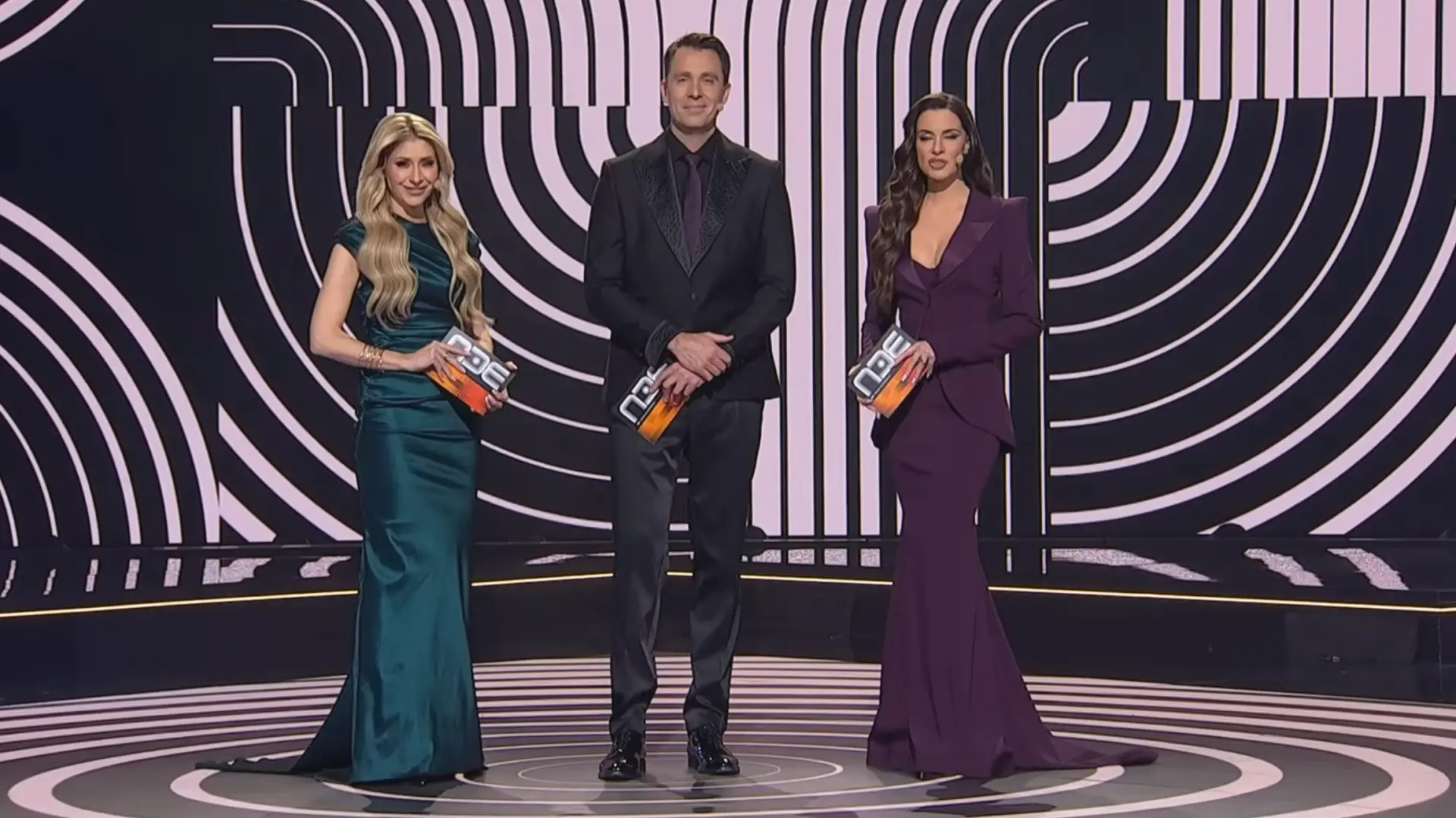 pesma za evroviziju voditelji pze-69a34a63f360f.webp