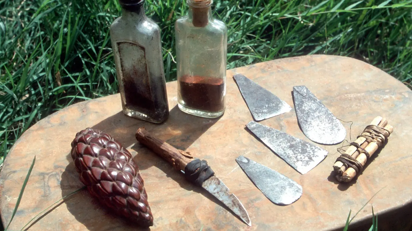 pribor za FGM sakaćenje ženskih genitalija -  profimedia-0134017642-6986093c0584e.webp