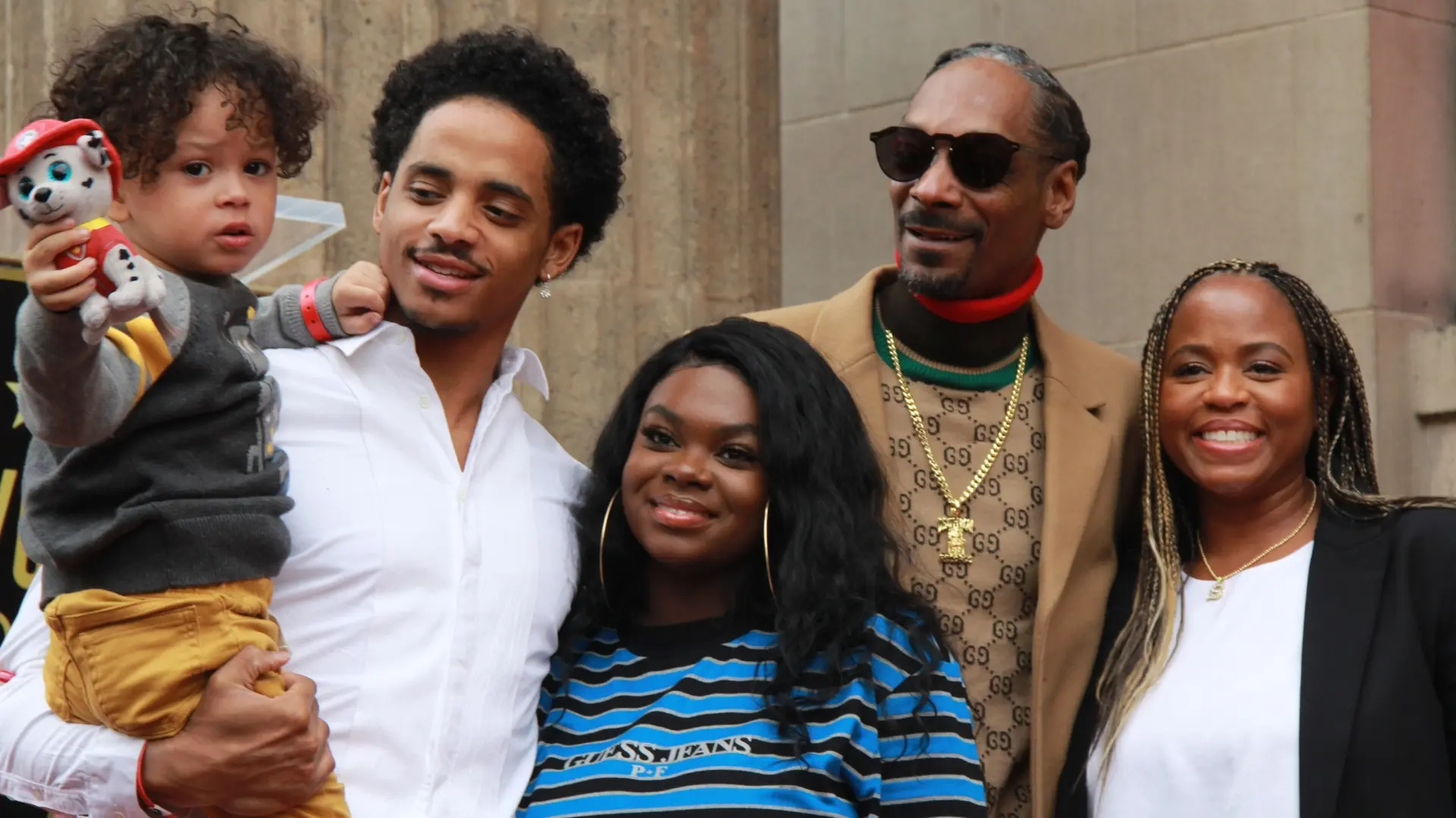 profimedia-0397232734 snup dog ćerka porodica-697f0b65d5633.webp