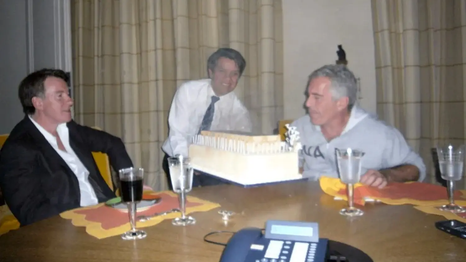 profimedia. Piter Mandelson, Džefri Epstin-69805478042ad.webp