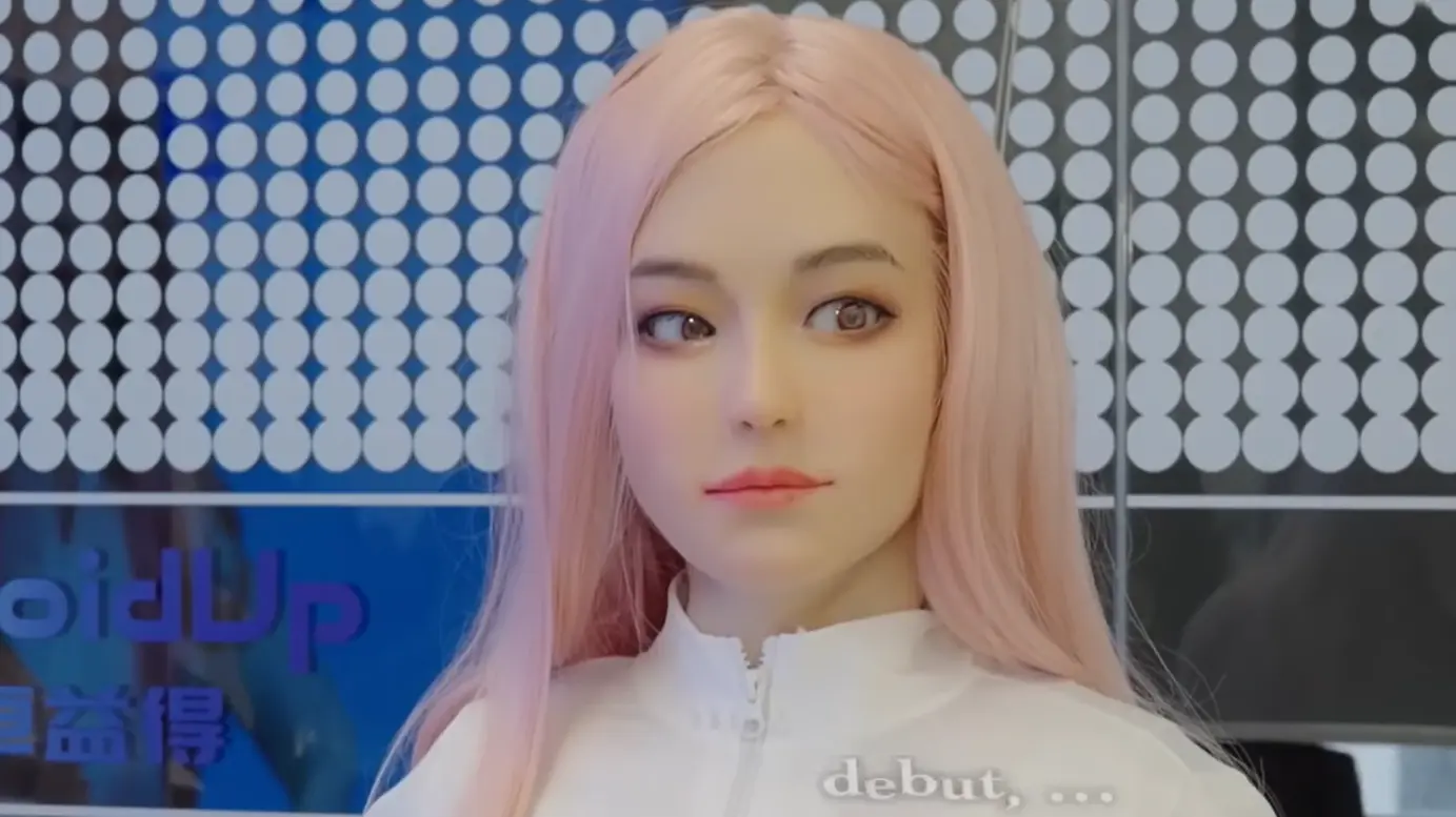 robot moya 2 - Printscreen Youtube ShanghaiEye魔都眼-698342887c90b.webp