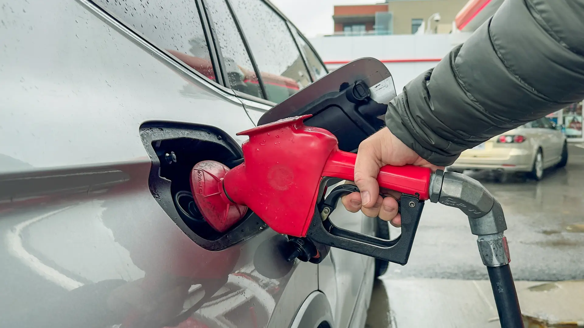 shutterstock, gorivo, pumpa, benzinska pumpa, auto-6989adc6d5171.webp