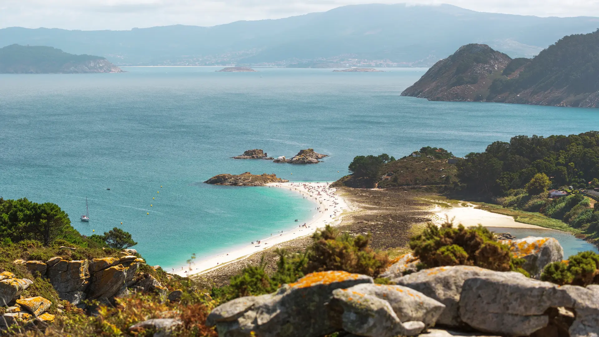 shutterstock_2436562233 Cíes more španija-697f23fe2e100.webp