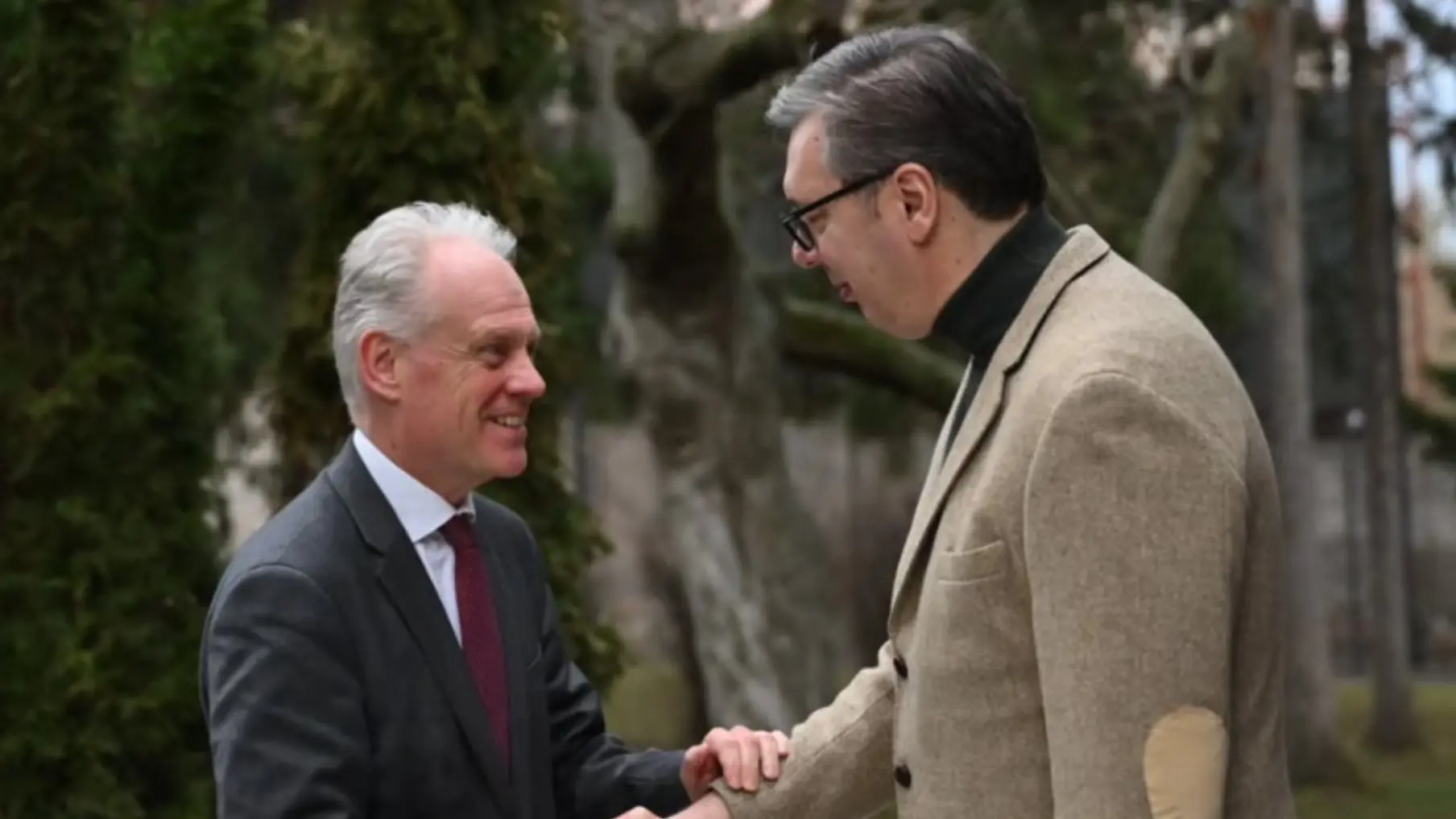 vučić gert jan printscreen-699823e5dea28.webp