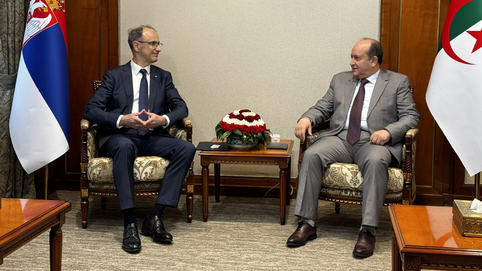 Đuro Macut premijer Alžira Sifi Grib TANJUG Vlada Republike Srbije-69cba5556e59b.webp