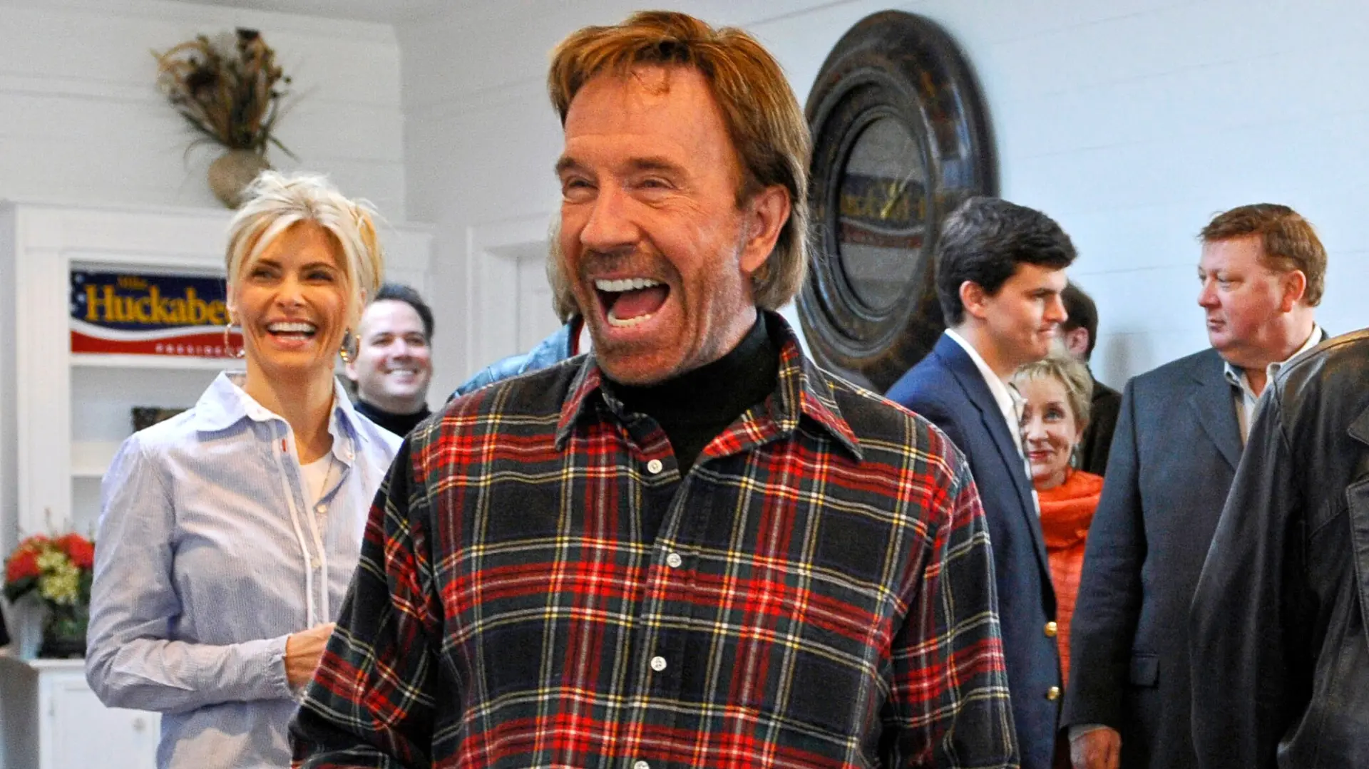 AP PhotoPat Sullivan čak noris-69bd6ef75d5a4.webp