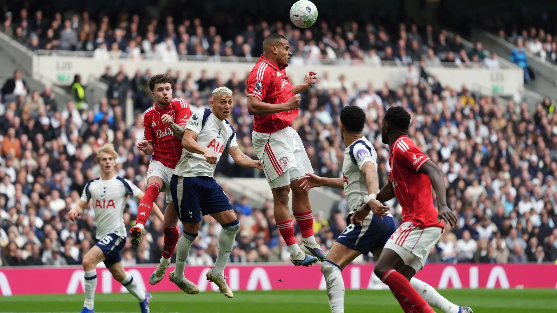 AP, Notingem Forest, Totenhem-69c01e1c062a4.webp