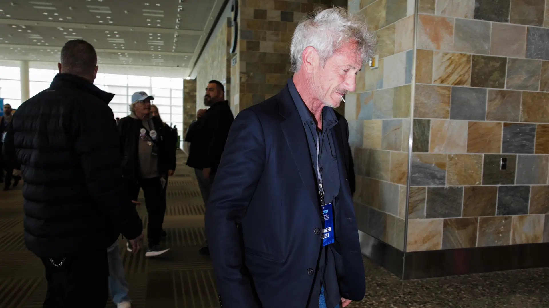 Šon Pen-69b93dd910b67.webp