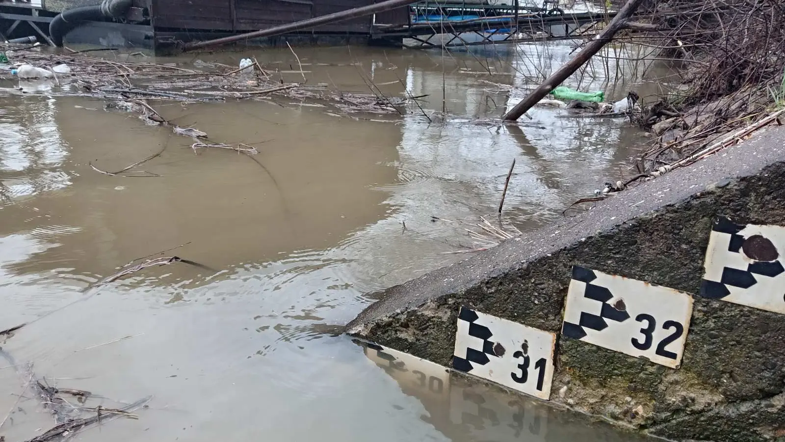 Srbija vode odbrane od poplava porasta vodostaja TANJUG Javno vodoprivredno preduzeće Srbijavode (6)-69ca5a5046980.webp