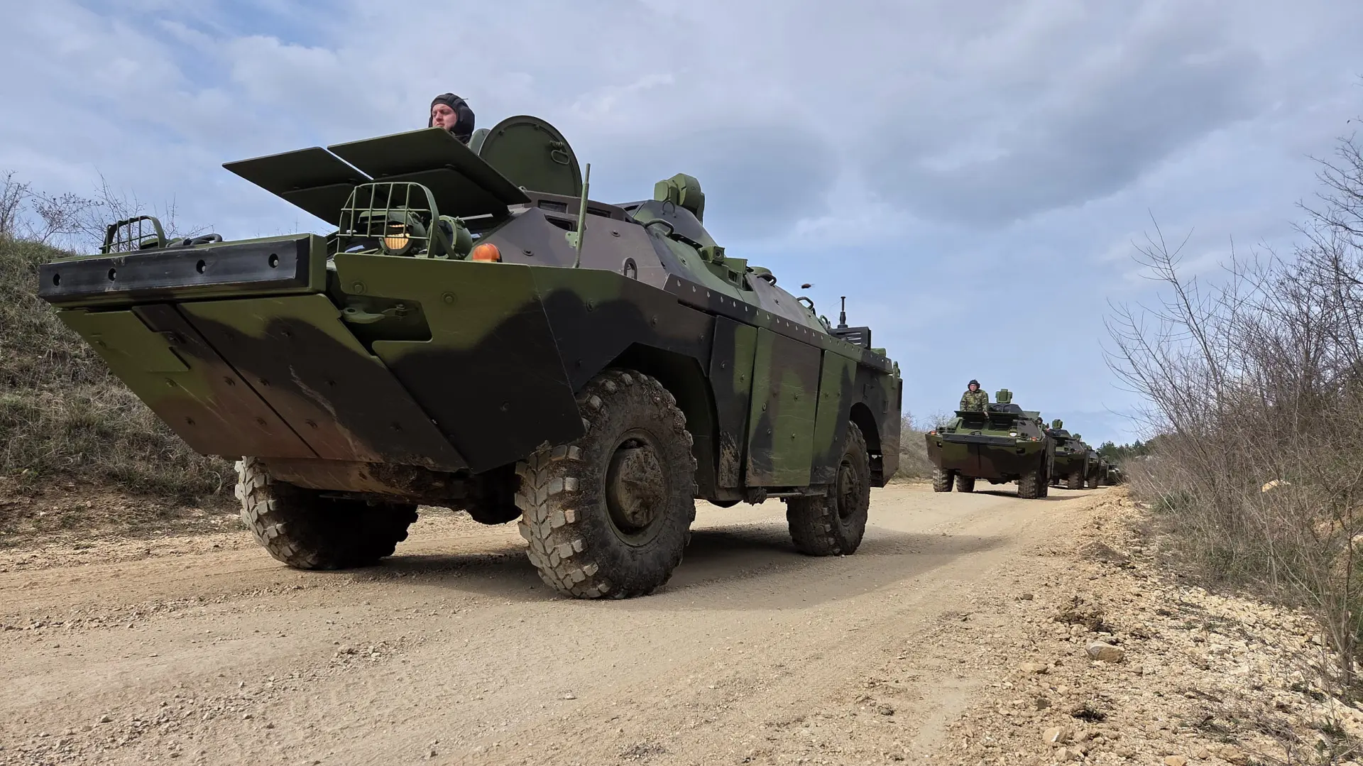 TANJUG, Ministarstvo odbrane, taktička obuka Oklopno-izviđačkog bataljona iz sastava Kopnene vojske-69ca8ffcb1c22.webp