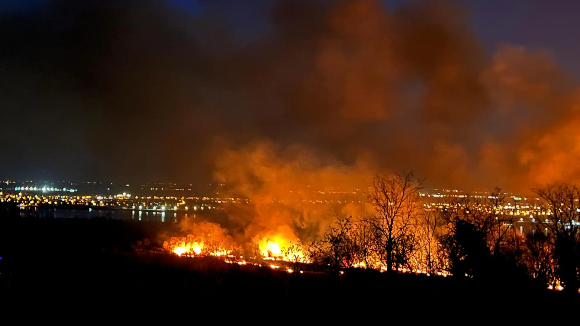 TANJUG, požar Beočin-69b45f838be88.webp