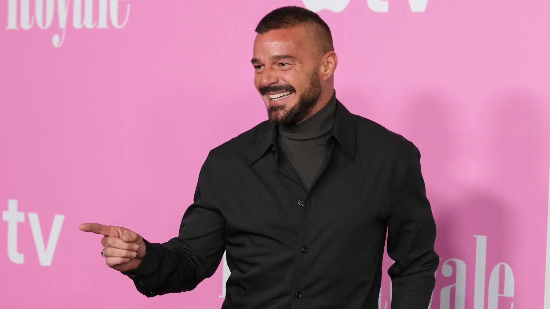 Tan2026-01-1604045893_4 riki martin AP PhotoChris Pizzello-69b56c7f2eec4.webp