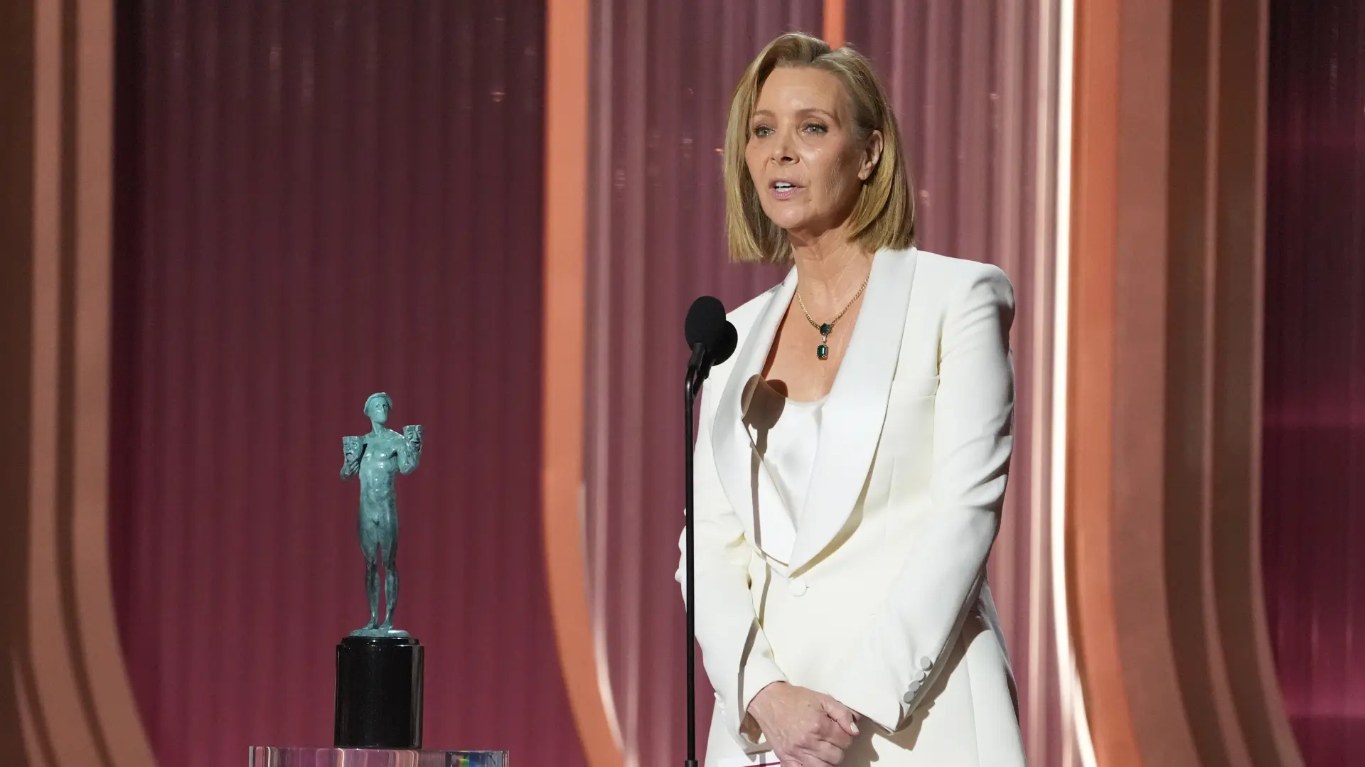 Tanjug, AP Photo:Chris Pizzello, Lisa Kudroujpg-69bc0a5264145.webp