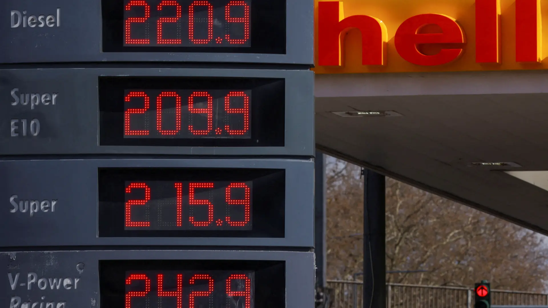 benzinska stanica nemačka reuters-69ba71a107154.webp