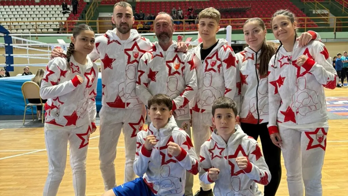 bokseri crvene zvezde bk crvena zvezda-69c52c312e227.webp