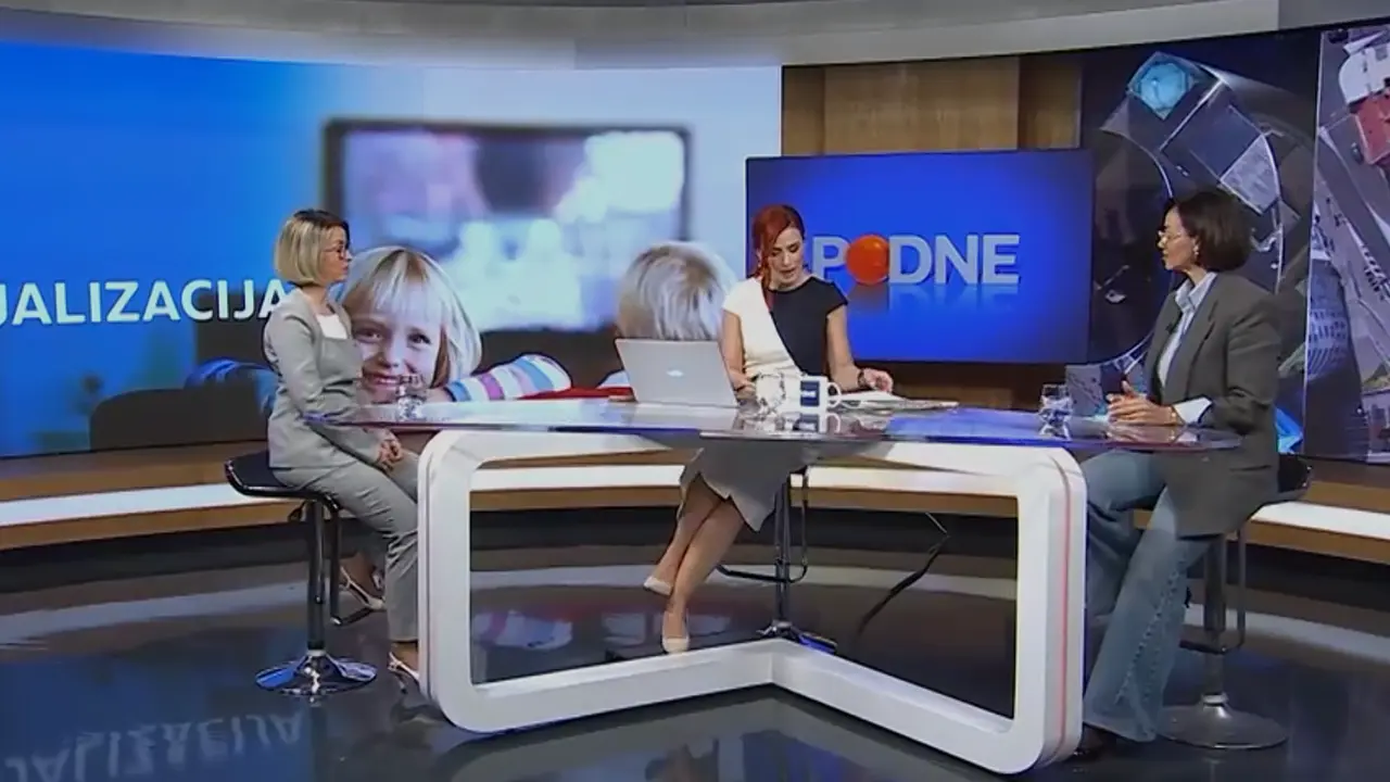 deca influensera UNA Podne-69baffc621c3a.webp