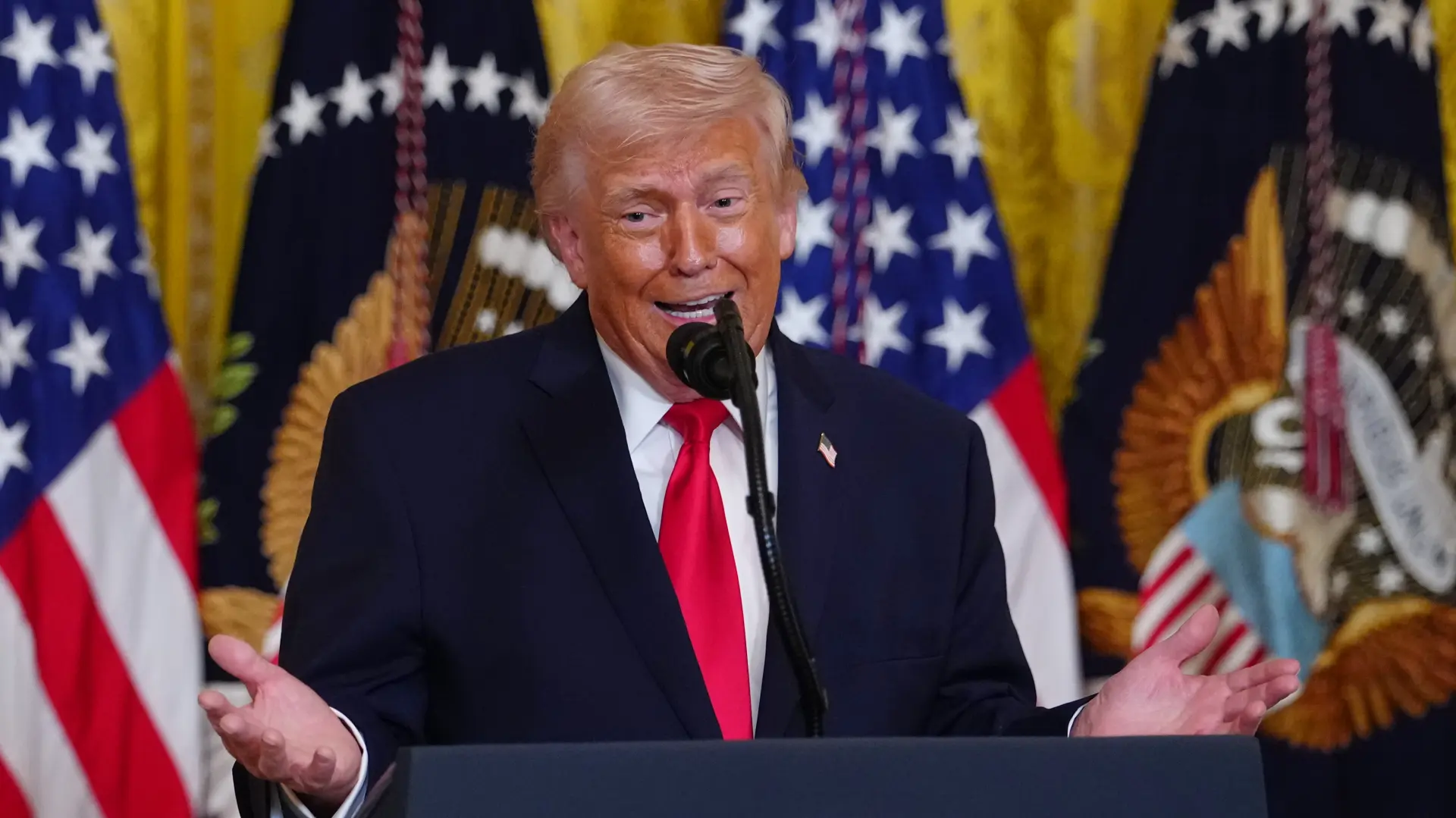 donald tramp tanjug AP PhotoJulia Demaree Nikhinson-69b3c1d748702.webp