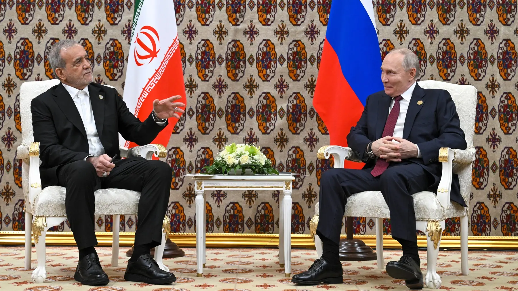 masud pezeškijan i vladimir putin profimedia-69c661fcd4d55.webp