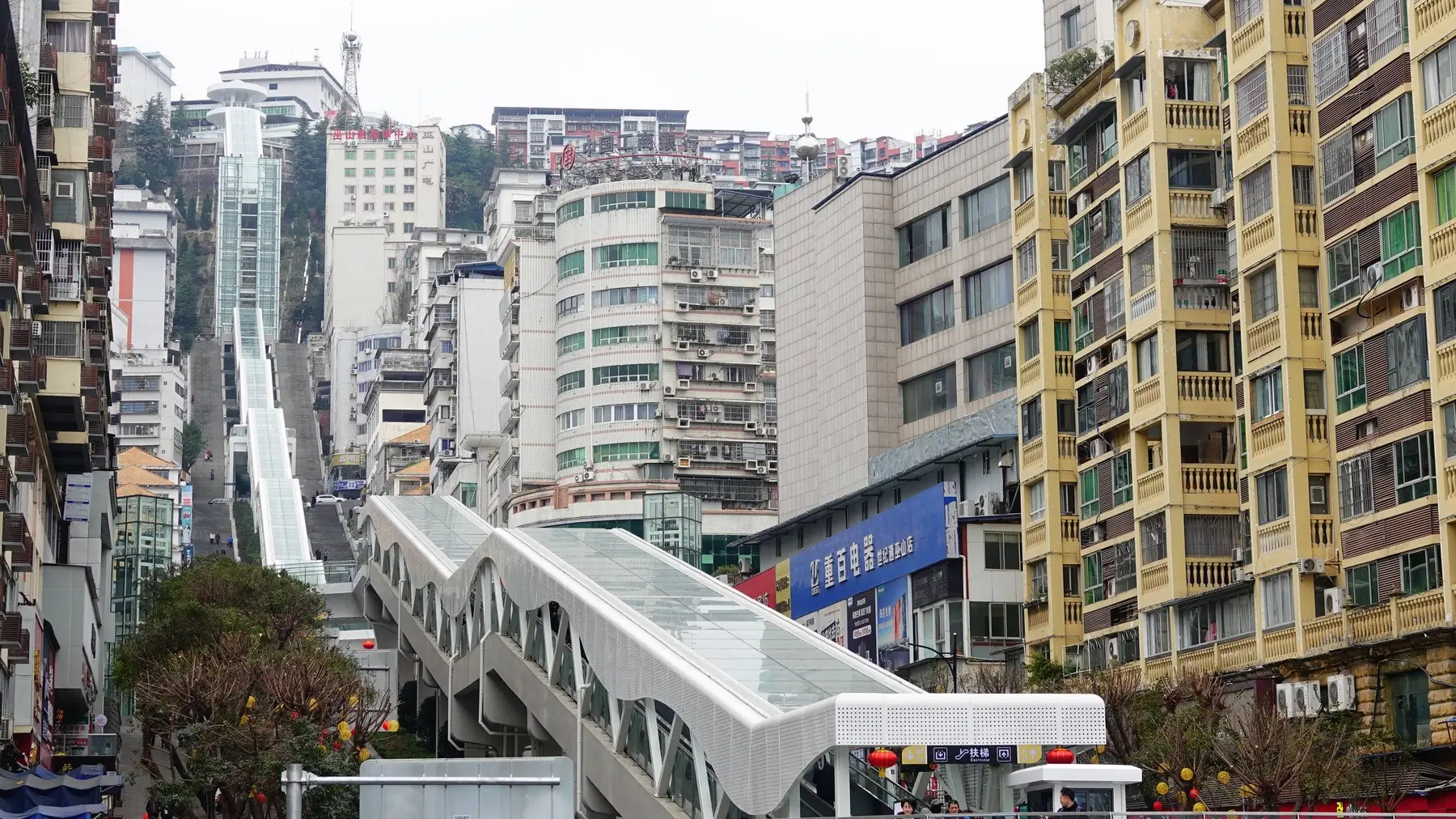 profimedia, najduže pokretne stepenice na svetu Kina-69b17d2620ead.webp