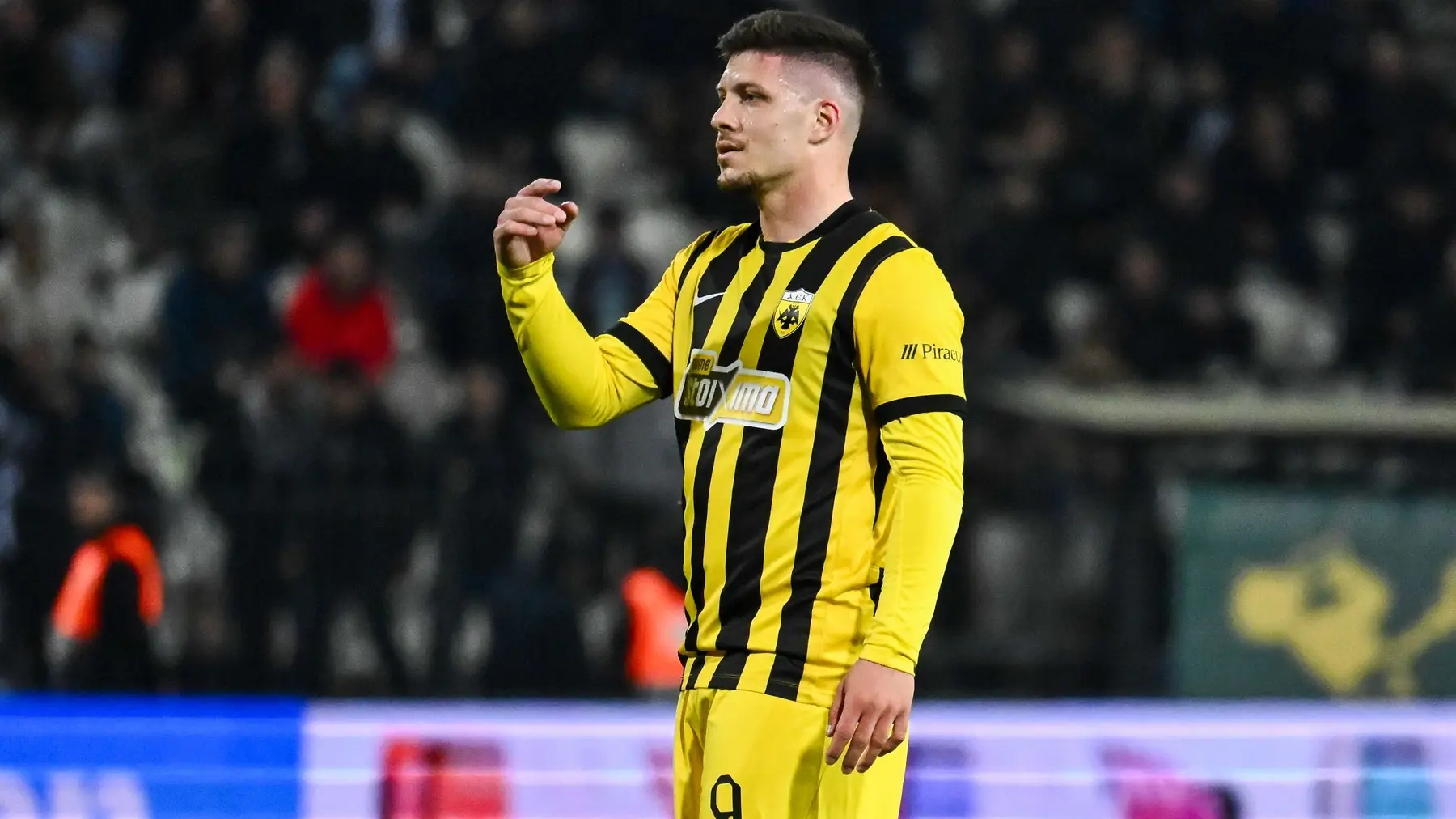 profimedia-1078286904 luka jovic aek-69b7186198ef7.webp