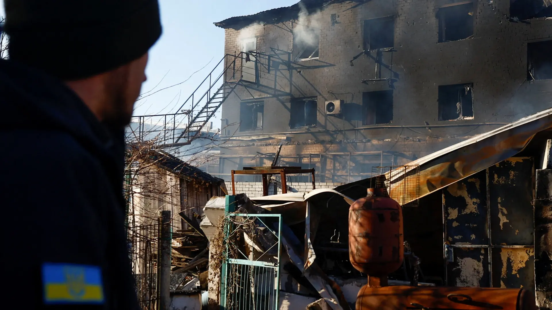 ruski napad Kijevska oblast ukrajina (2)-69b50e6c59ae9.webp