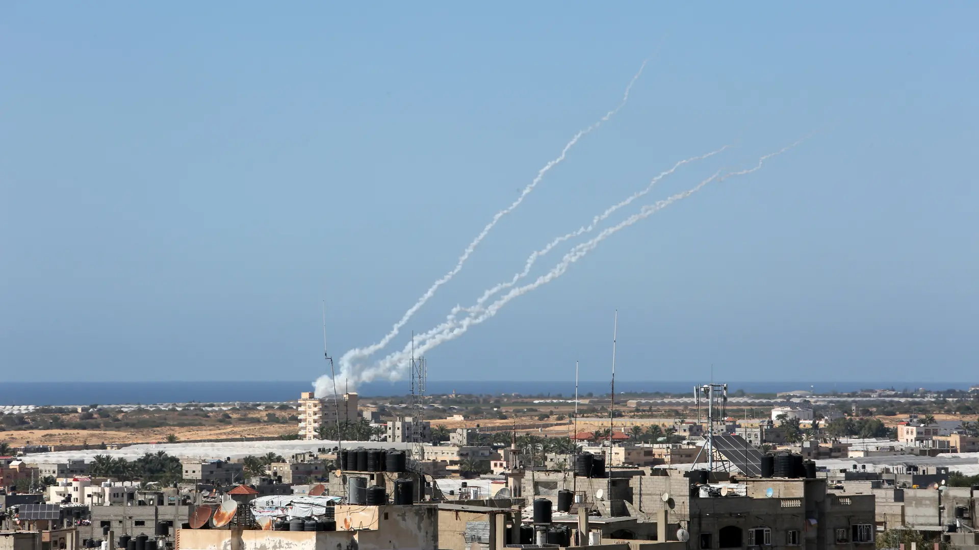 shutterstock, Izrael, Palestina, rakete-69beac20f26cb.webp