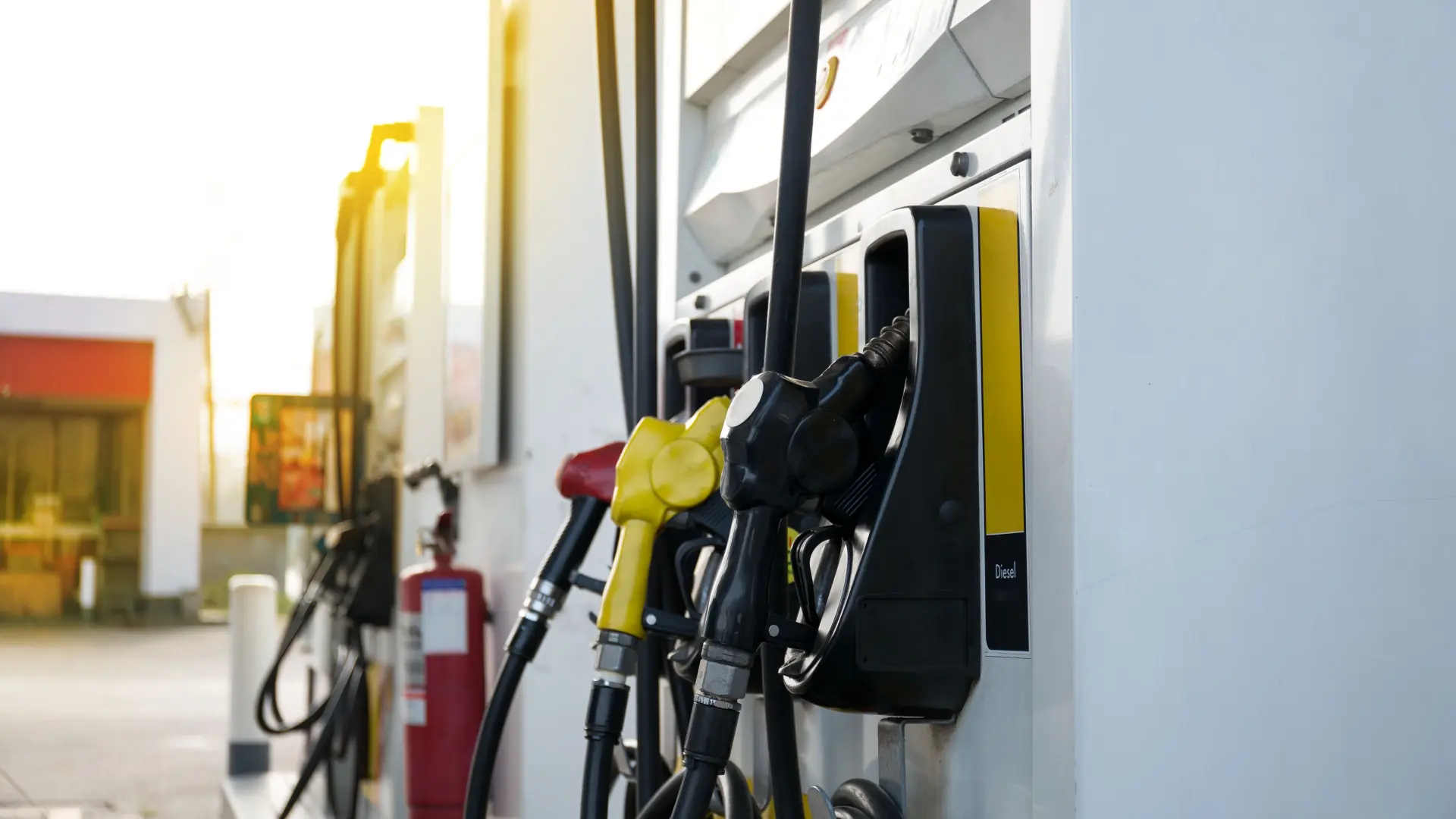 shutterstock, pumpa, benzinska pumpa, gorivo, dizel, benzin (2)-69bff359a958c.webp