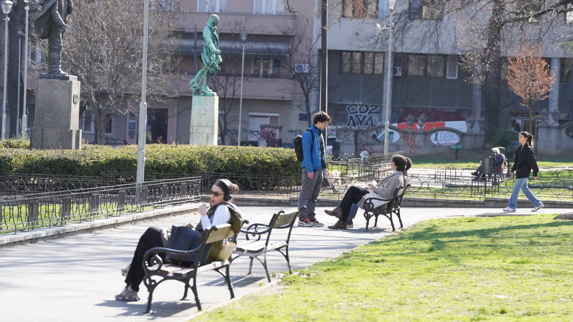 vreme vremenska prognoza beorgad ljudi park šetnja sunce sunčano proleće-69b54108b7fd6.webp