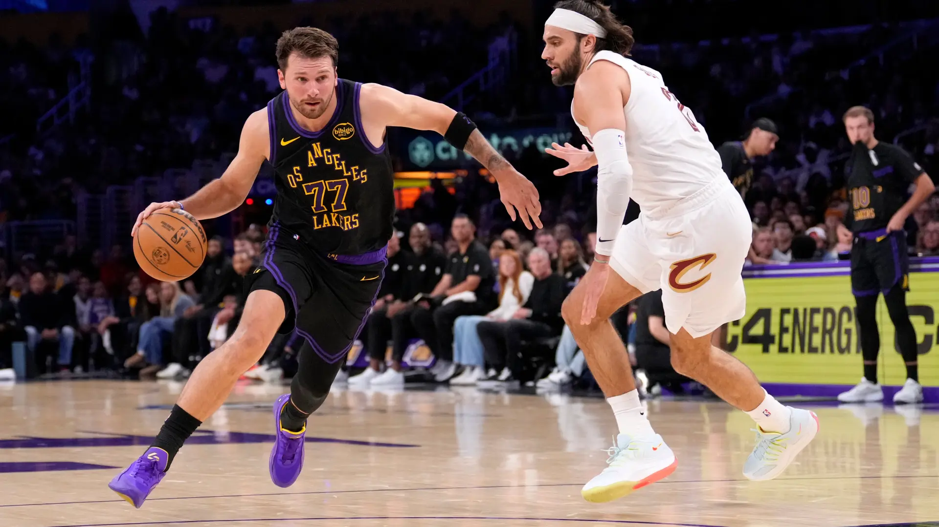 AP, Luka Dončić (3)-69ccbe91bd9de.webp