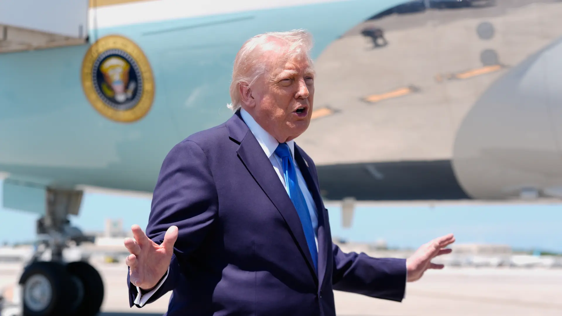 Donald Tramp Tanjug AP Photo Manuel Balce Ceneta-69ed1c99b1ebe.webp