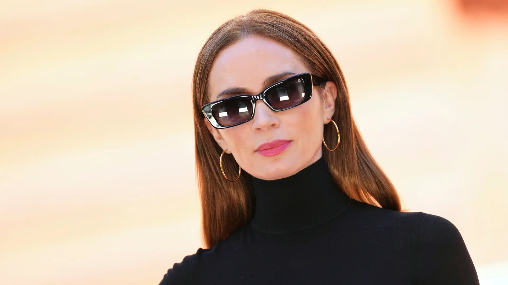 Emili Blant, tanjug, Scott A Garfitt:Invision:AP-69eca35143451.webp