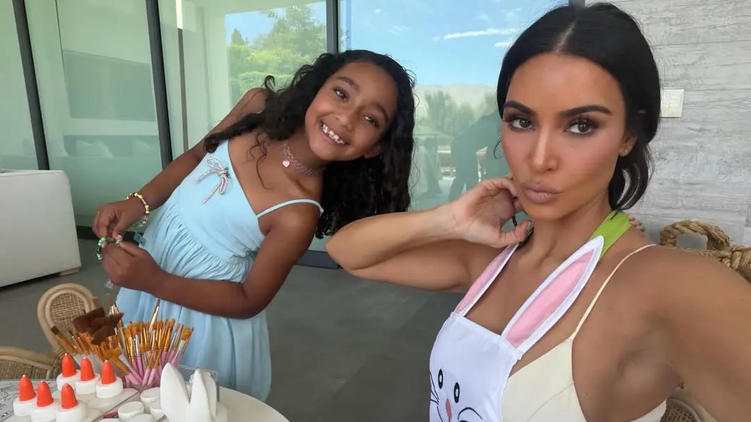 Instagram printscreen, kimkardashian kim kardašijan uskrs-69dcd9997afd1.webp