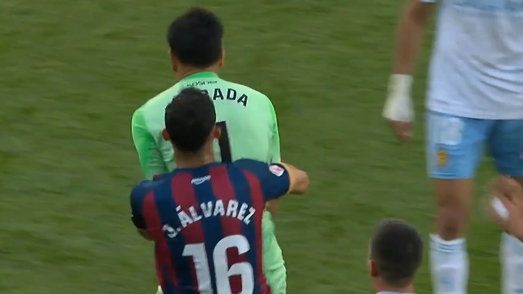 Saragosa Ueska tuča Estaban Edrade x @GoalsXtra Printscreen-69ef109bba44a.webp