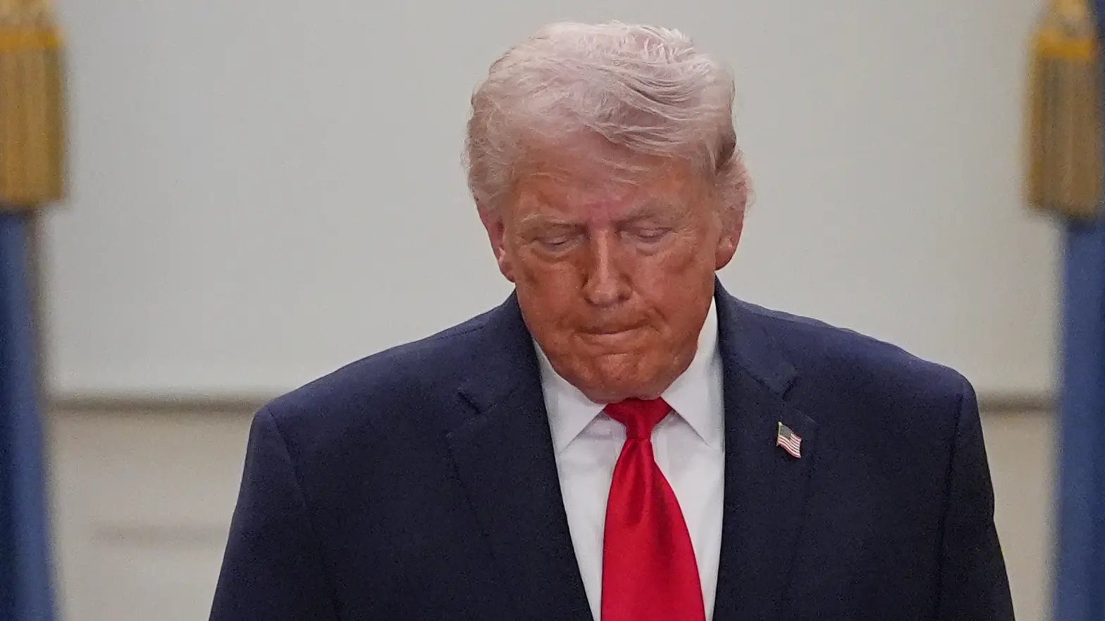 Tan2026-04-0204361748_7 donald tramp AP PhotoAlex Brandon, Pool-69d0ac7fa2637.webp