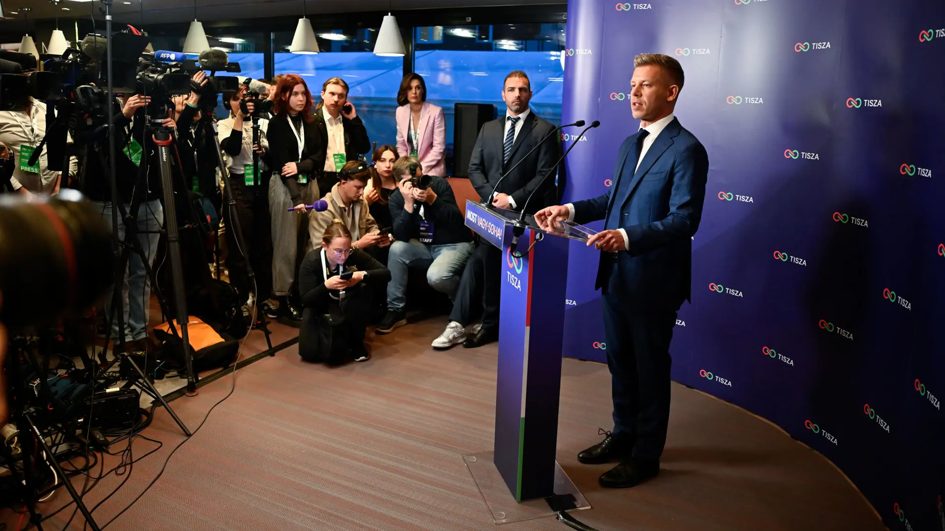 Tan2026-04-1219591913_9 peter mađar AP PhotoDenes Erdos-69dbfe29b7f94.webp