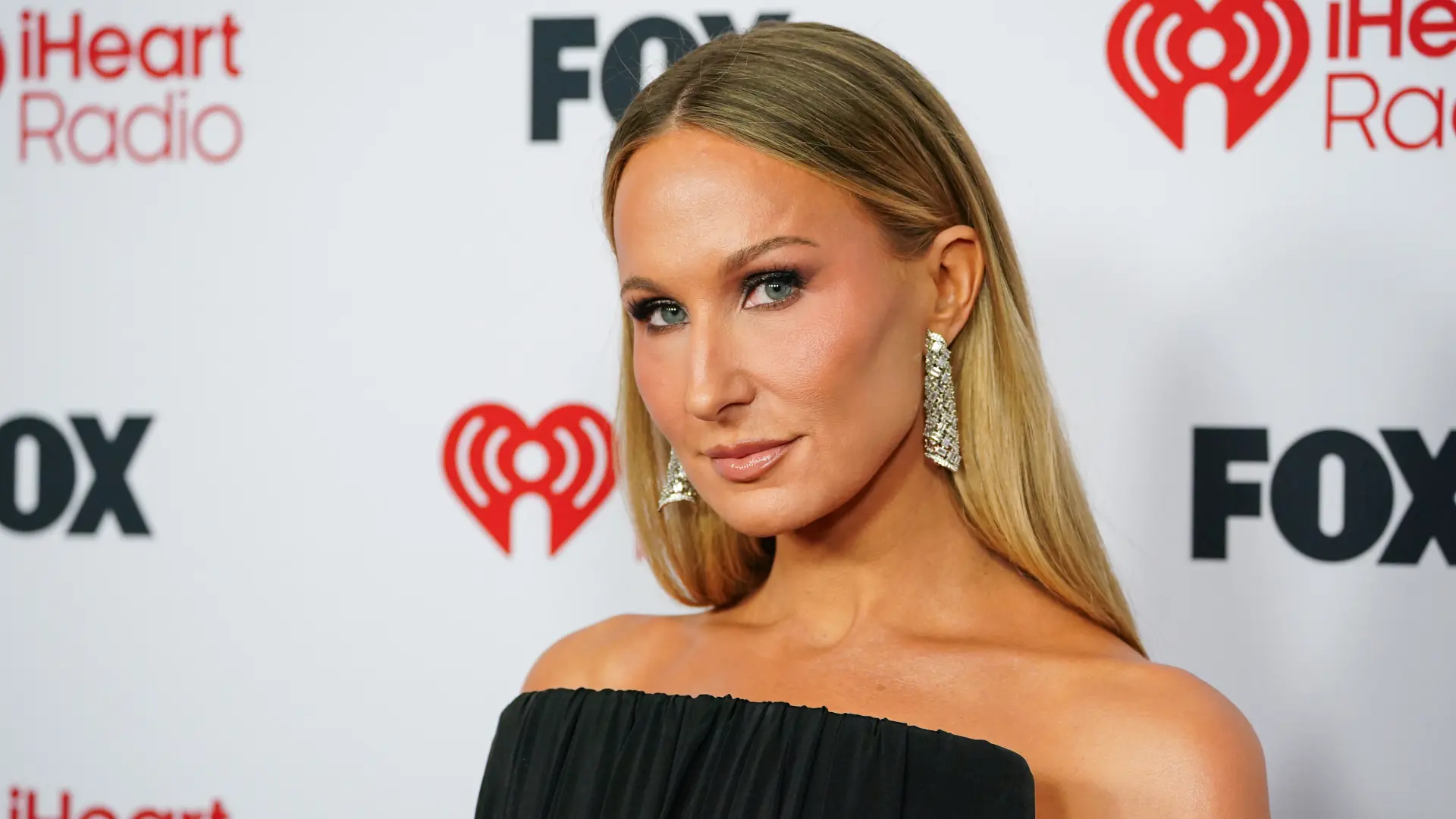 Tanjug, Jordan Strauss:Invision:AP Niki Glejzer-69ecc2a51ce83.webp