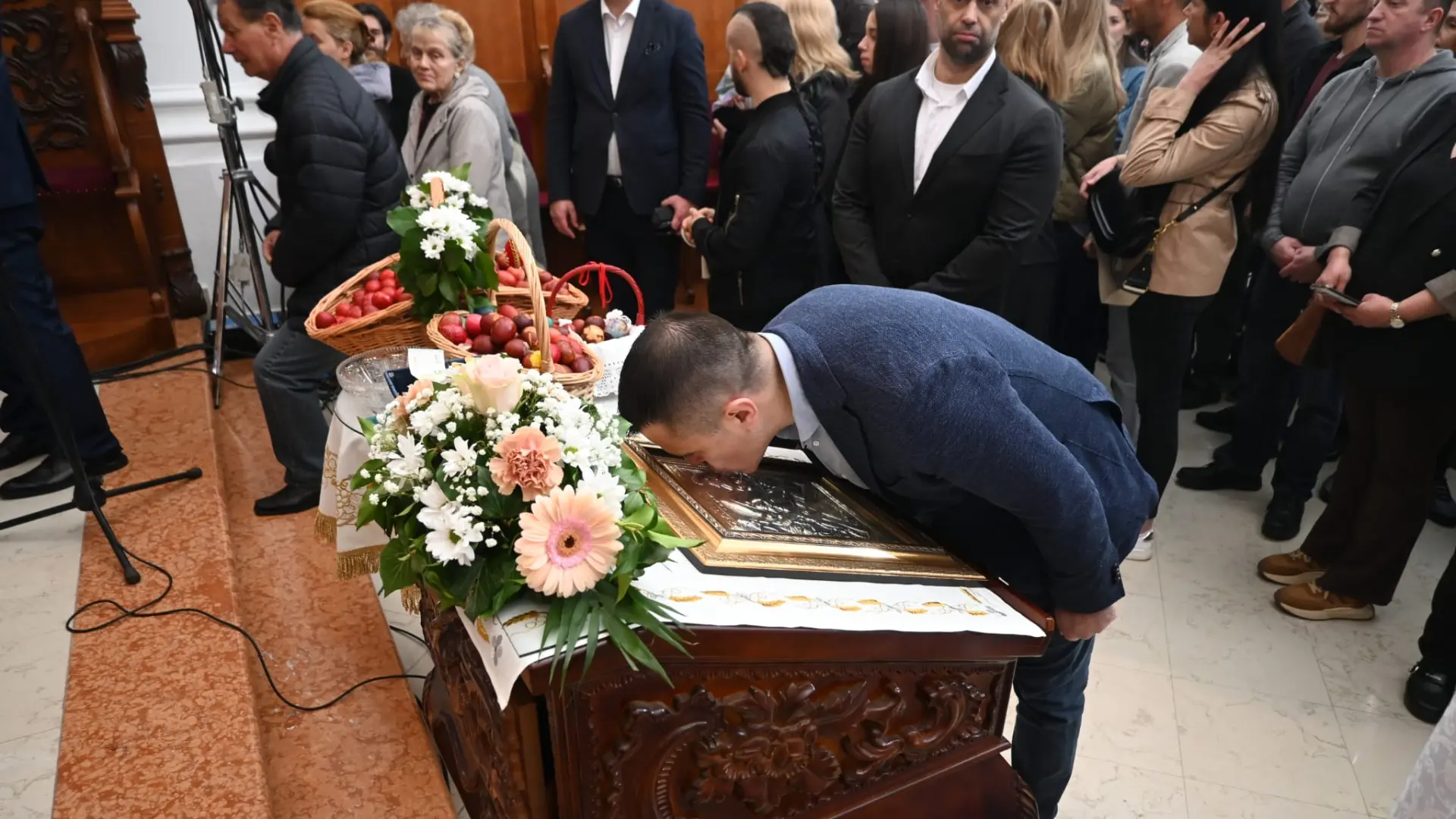 Uskrs Vukovar ANJUG MINISTARSTVO BEZ PORTFELJA DENIS ŽIVKOVIĆ-69db7f11b84f3.webp