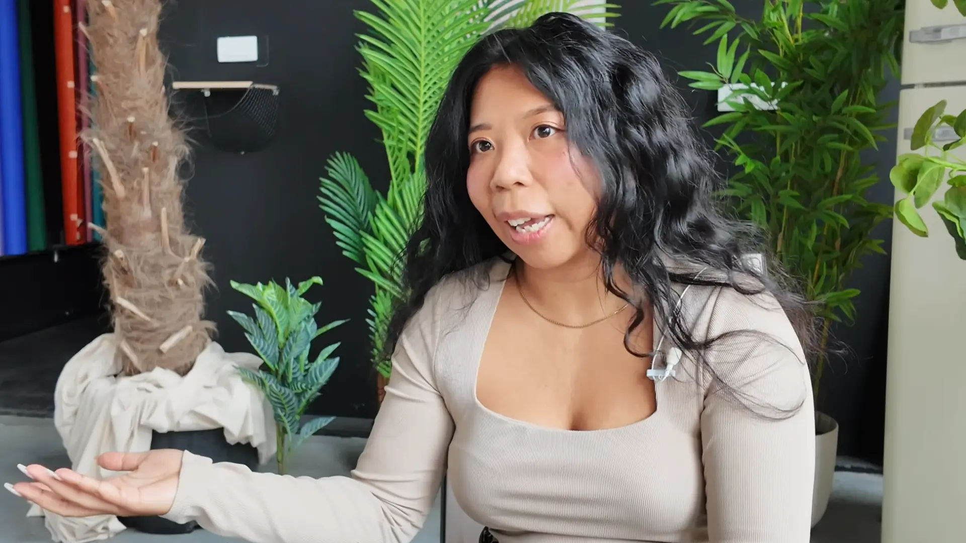 Veronika iz Indonezije, indonežanka u srbiji, YouTube printscreen, Attic Life 7-69d0e9fb66530.webp