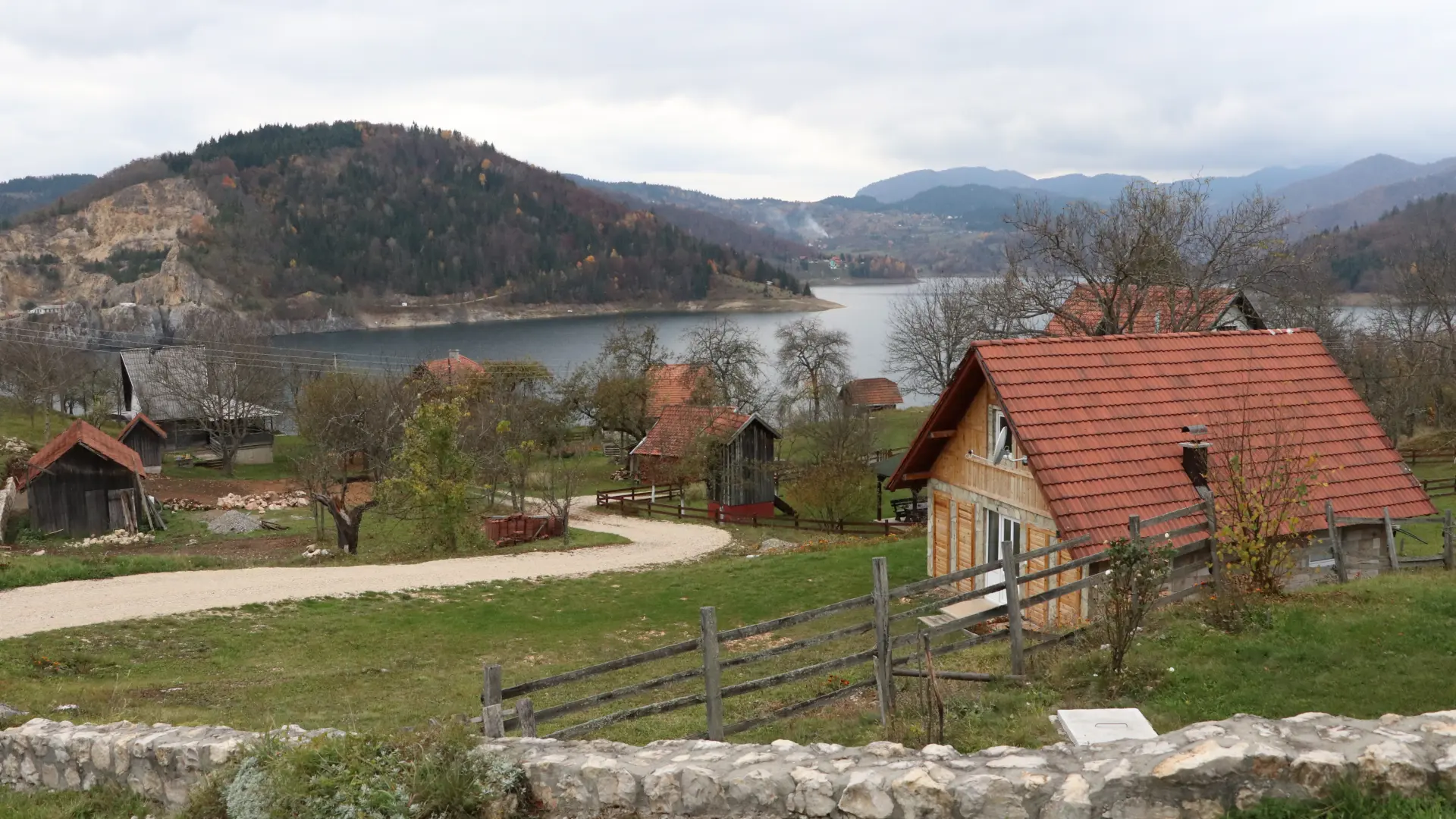 Vikendica Zlatibor Shutterstock Omri Eliyahu-69df88951a9cd.webp