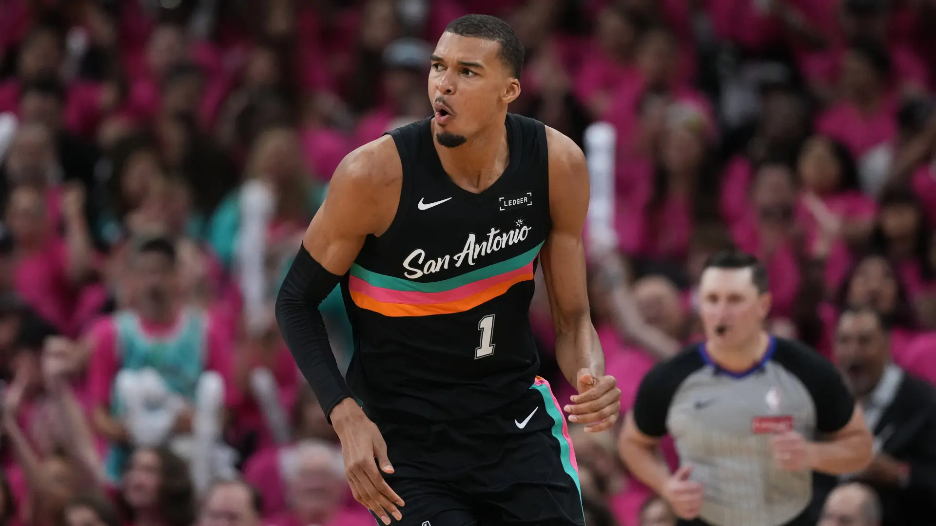 Viktor Vembanjama Tanjug AP Photo Eric Gay-69e7376083a42.webp